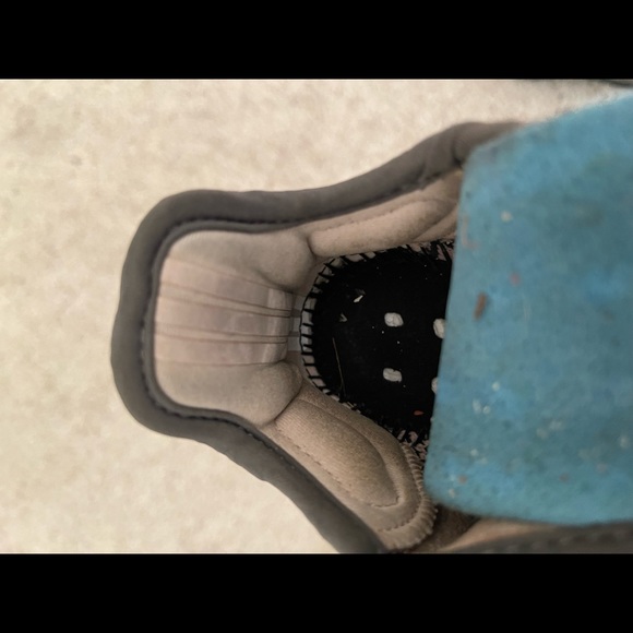 Kids Yeezy Yecheil  Sz 13k - Picture 6 of 8